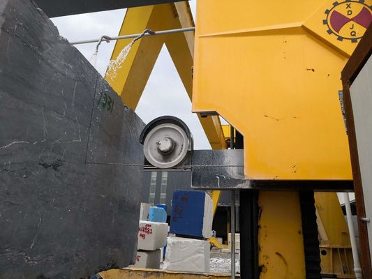 Máy cưa kim cương điều khiển CNC với độ chính xác cắt cao và liên kết bốn trục để cắt đá