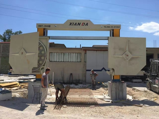 Máy trang bị khối CNC với bàn làm việc xoay 360