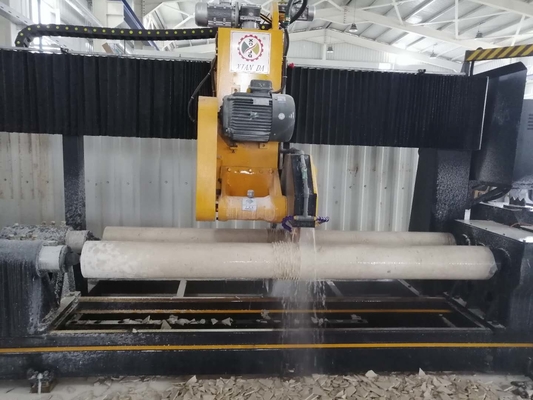 Máy cắt cột cột rắn với nguồn điện AC