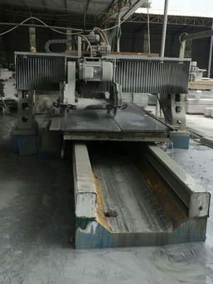 Máy cắt hình tuyến tính chất liệu đá hiệu quả