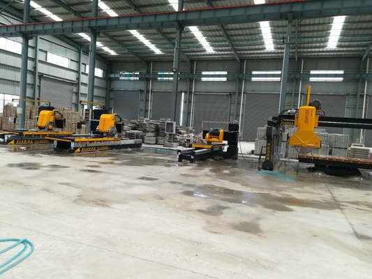 Máy cắt tốc độ cao CNC Linear Profiling Machine để cắt balustres vuông