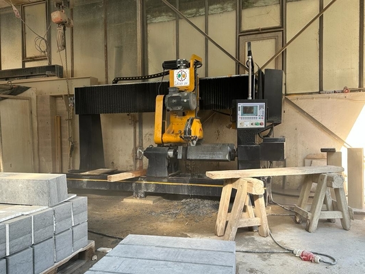Máy cắt CNC Baluster / cột