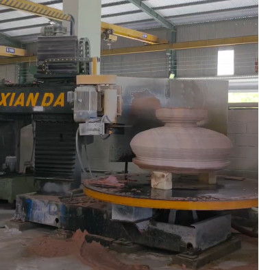 Máy tạo hồ sơ cột kim loại chính xác với sức mạnh 12,5kw / tốc độ có mức tiếng ồn thấp