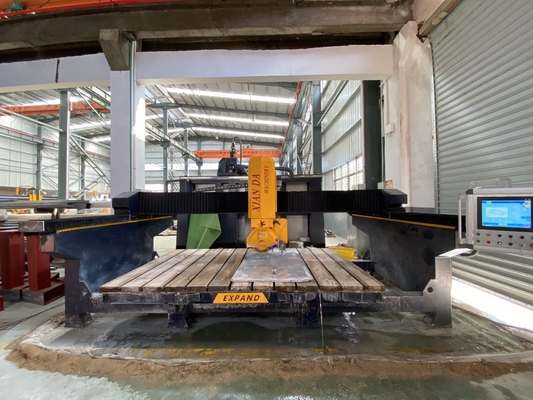 Chi tiết cao 4 trục cây cầu đá máy cắt slab cho tấm hình quạt và đặc biệt hình dạng cạnh hồ sơ