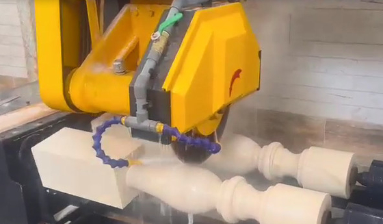Máy cắt baluster hiệu quả cao CNC 2 PC cho Kingpost, Bức chắn đường