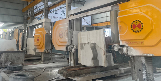 Máy cưa dây kim cương 5 trục CNC với bàn làm việc quay 360 ° cho hình dạng 3D