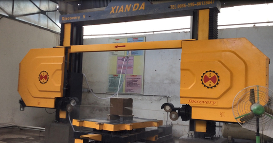 Máy cưa kim cương dây CNC 5 trục chính xác cho nhu cầu cắt 3D chính xác