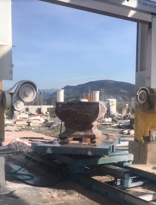 Máy cưa kim cương dây CNC 5 trục chính xác cho nhu cầu cắt 3D chính xác