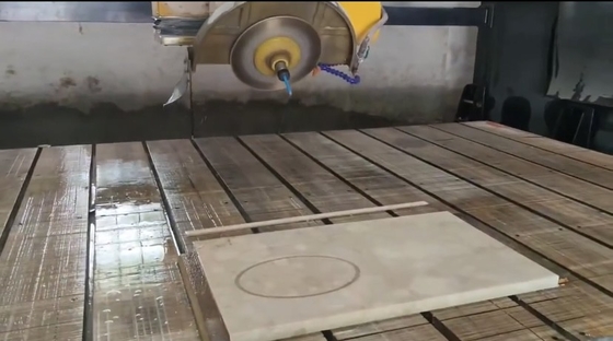 Máy cắt cầu hệ thống Cnc 5 trục liên kết với chức năng bộ nhớ để tắt điện