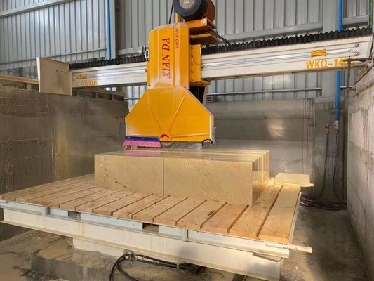 Trung khối đá cắt cầu máy cắt cưa với điều chỉnh không gian mặc