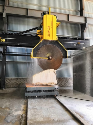 Máy cắt khối cho đá granit và đá cẩm thạch