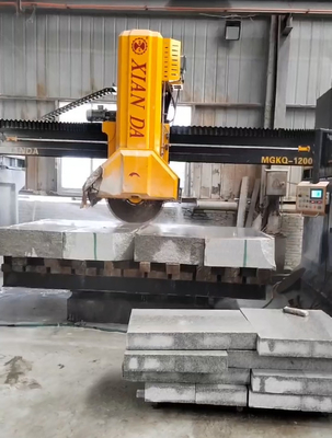 Bốn cột trung gian khối cắt máy cho CURBSTONE