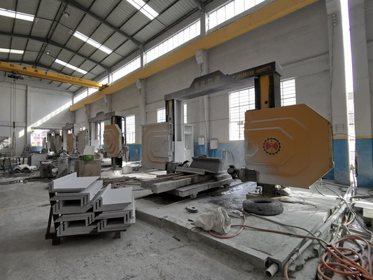 4 trục CNC Single Diamond Wire Saw cho khả năng cắt mô hình chính xác