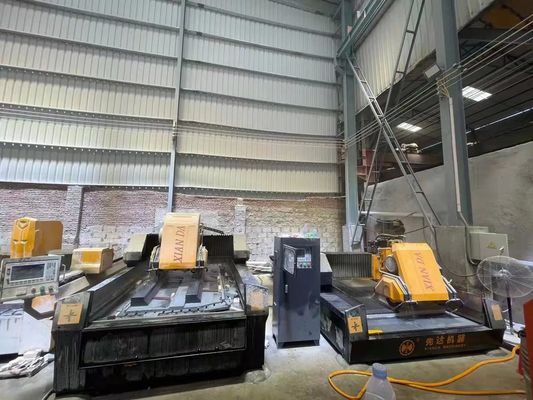 Máy cắt CNC tuyến tính 3 trục với công suất 220V 15kw động cơ chính và 21,5kw tổng công suất cho hàng rào đá granit