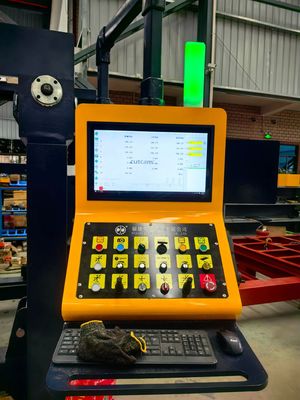 Máy cắt cầu CNC 5 trục chuyên nghiệp với bàn làm việc 3400x2000mm và đầu xoay 0°-360° để cắt đá chính xác
