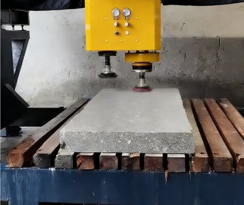 Máy đánh bóng thông minh tích hợp với độ chính xác cao và cấp tự động cho đánh bóng đá