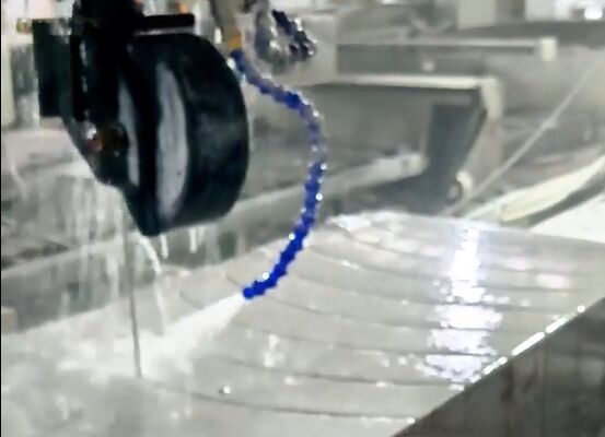 Máy cưa dây đứng CNC 3 trục liên kết cắt đá vỉa cong