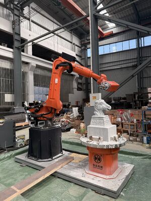 Máy cắt đá CNC Robot 6 trục với điều khiển nội suy và trục chính BT40 cho điêu khắc quy mô lớn lên đến 3100mm