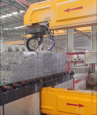 Máy cưa dây kim cương CNC trục A dọc xoay 360° với động cơ chính nam châm vĩnh cửu để cắt đá 2300mm