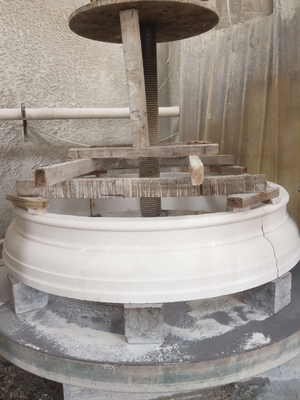 Máy cắt đá 2500mm Máy định hình cơ sở nắp cột